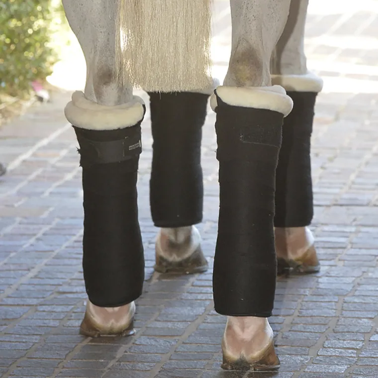 BsQuBAdE_2.webp Online EQUIFIT ® SheepsWool™ T-Foam™ Standing Wraps Black/Natural