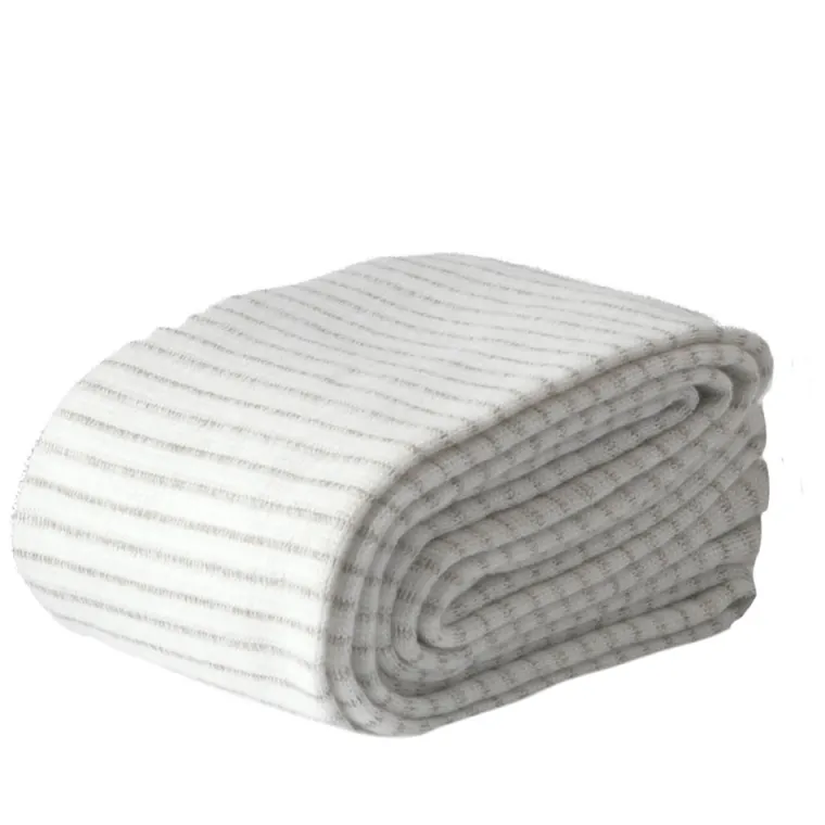 IJfrOyEY_0.webp Discount EQUIFIT ® SilverSox Barn Roll