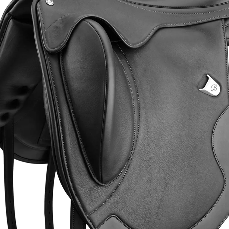 bates-artiste-dressage-saddle-fXcAXHCw-6.webp Sale SADDLERY BRANDS INTL Bates Artiste Dressage Saddle