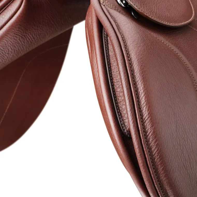 bates-caprilli-close-contact-s-CyTRRjjL-2.webp Hot SADDLERY BRANDS INTL Bates Caprilli Close Contact+ Saddle Havana