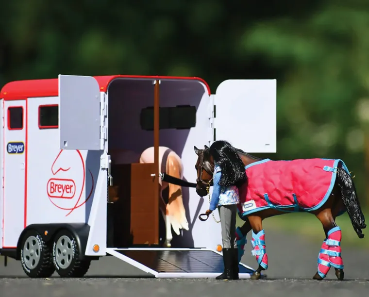 iktAiErt_3.webp Hot REEVES INTERNATIONAL Breyer® Traditional Series Two-Horse Trailer
