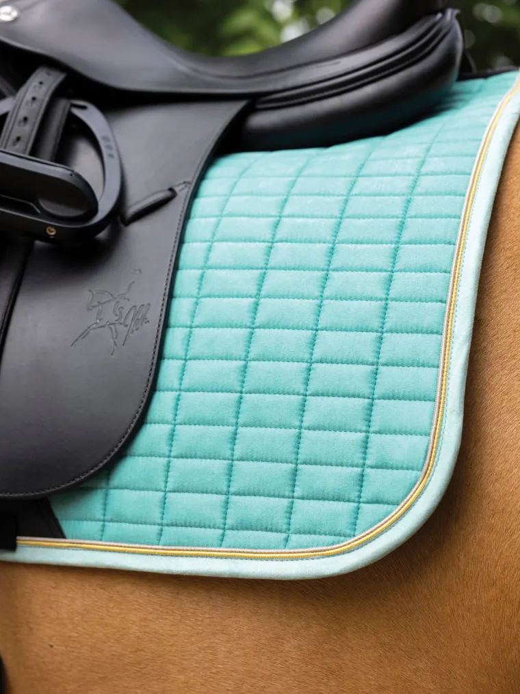 lemieux-suede-dressage-pad-UFvzVMjq-9.webp Discount HORSE HEALTH TRADE LeMieux® Suede Dressage Pad