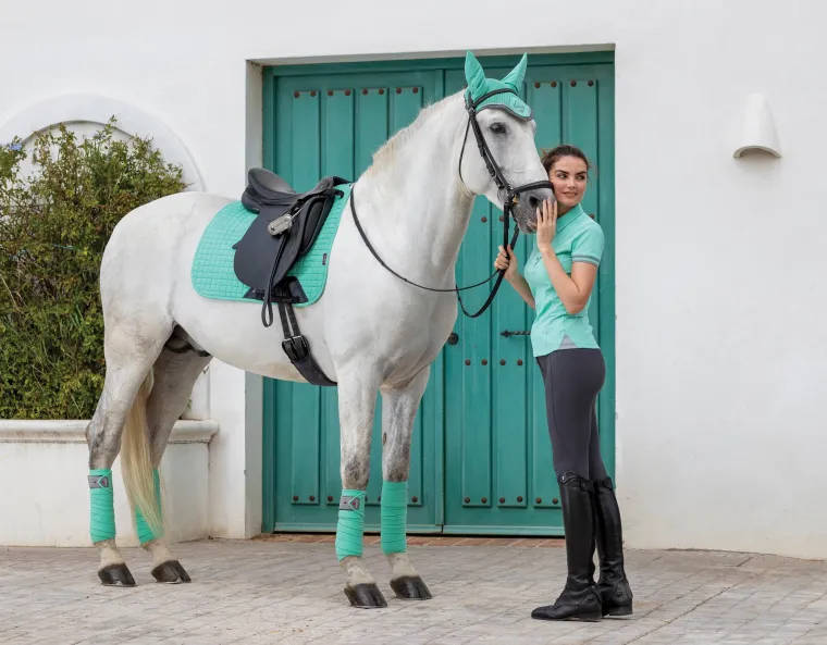 lemieuxsuede-dressage-square-p-mKWrmRfX-15.webp Clearance HORSE HEALTH TRADE LeMieux® Suede Dressage Square Pad