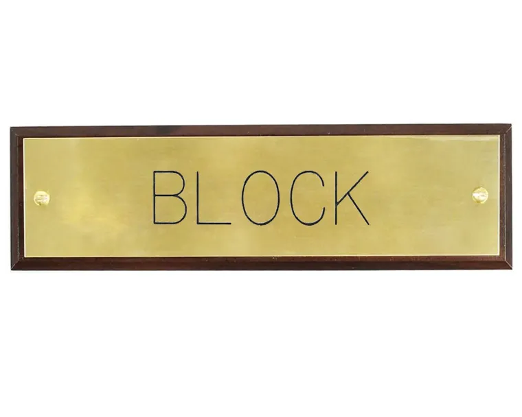 ncnvQlHV_2.webp Hot CRW Stall Plate Mounted on Walnut Plaque