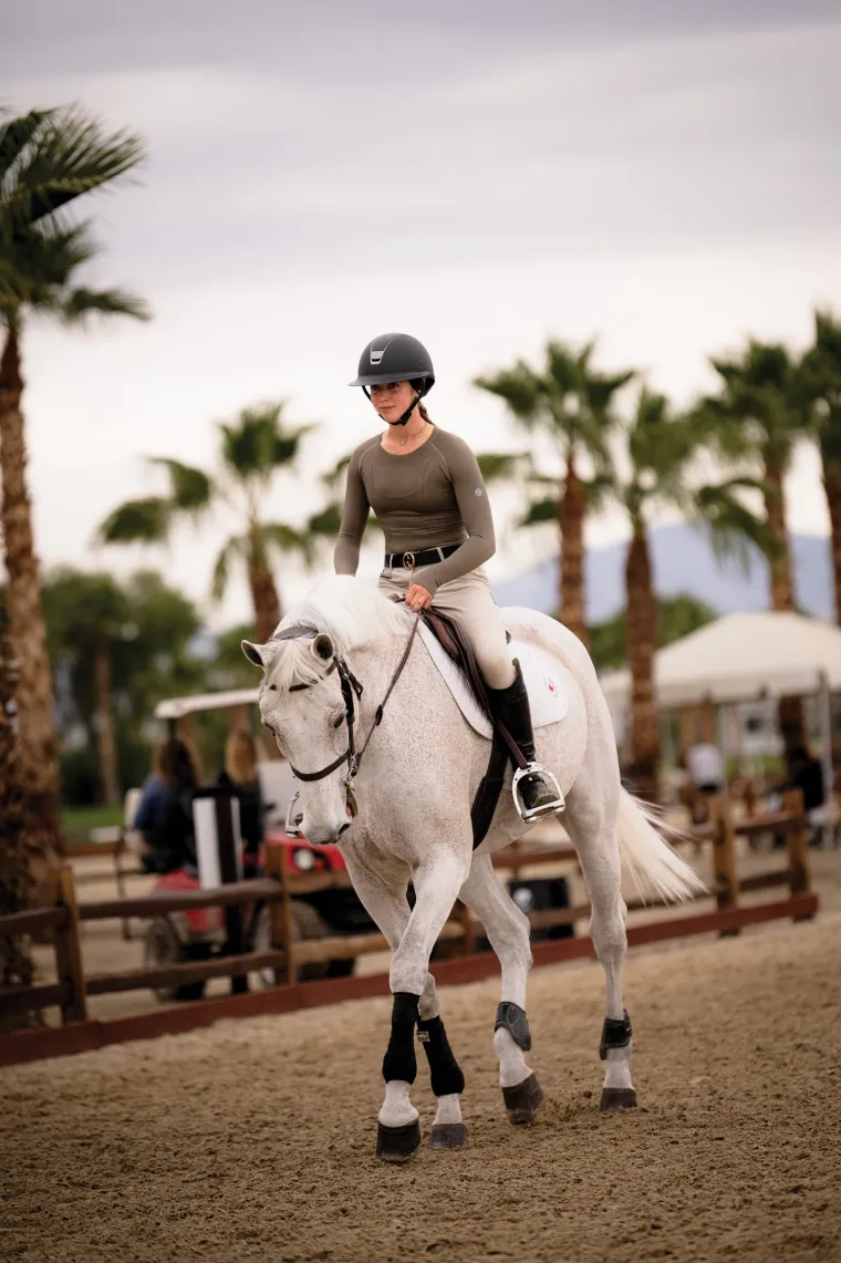 tkeq-ladies-kennedy-seamless-l-hmxJwIwr-4.webp Best TKEQ THE SHOP TKEQ Ladies’ Kennedy Seamless Long Sleeve Top